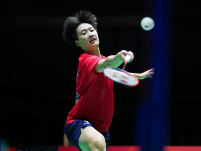 羽毛球世锦赛：中国队女单、混双选手保持全胜