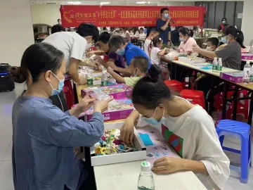小手拼出大世界！凤凰社区益智乐高亲子项目受热捧