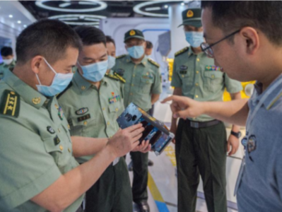 深圳警备区开展党日活动，组织官兵深入驻地高新技术企业参观见学