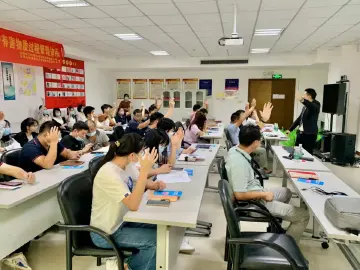 新湖街道职工大讲堂系列活动——丰富职工精神生活 打造工会文化品牌  