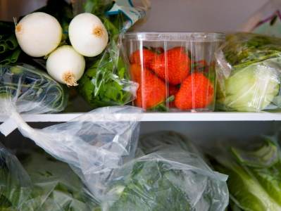 炎炎夏日，用冰箱储存食物应该注意什么