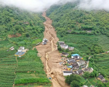 云南保山隆阳区发生泥石流灾害 致2人遇难