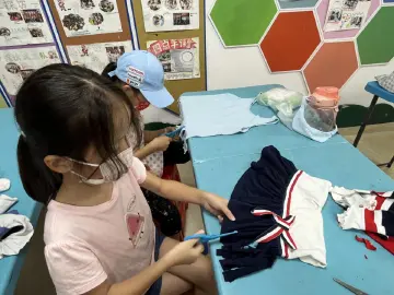 垃圾分类知多少？红荔社区教小朋友变废为“宝”  