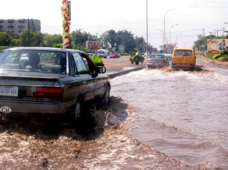 尼日利亚：持续强降雨引发洪灾致50人丧生