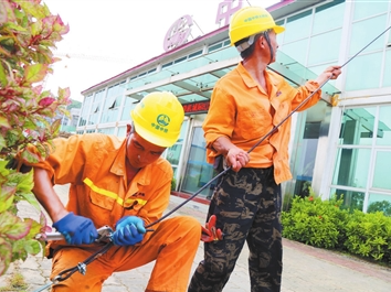珠海各在建重大交通项目“闻风而动”，迅速落实防台风加固和人员撤离措施