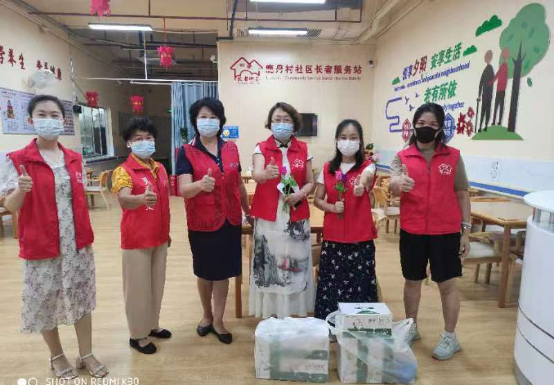 深入“光荣之家”送去“八一”问候，桂园街道鹿丹村社区慰问离退休军人
