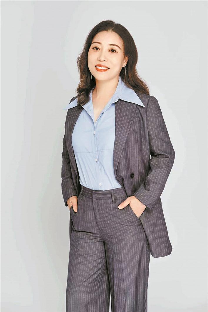 2022年罗湖区"年度教师"余晴:教学是基本功 育人是终身事 _读特新闻