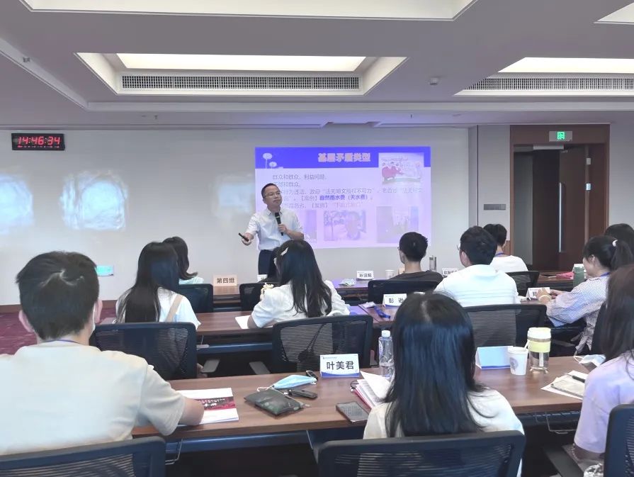 罗湖区“雏鹰训练营”暨2022年公务员初任培训班圆满结业

