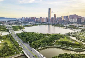 续写春天的故事 绘出美丽的经典——深圳城市管理十年变迁