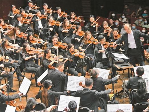 深圳交响乐团迎来40周岁生日 专场音乐会举行