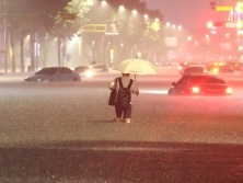 中国驻韩国大使馆证实又有一名中国公民确认在暴雨中遇难