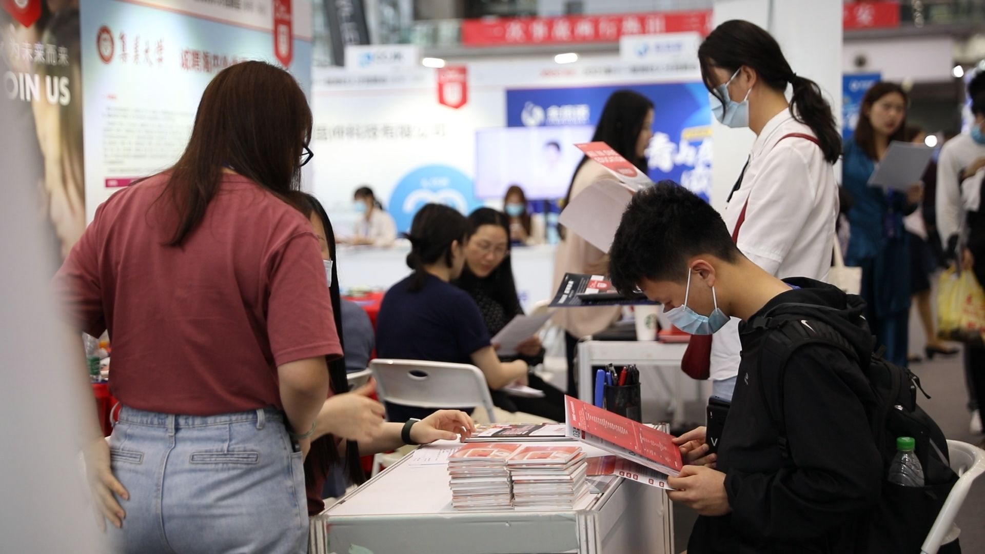 新闻路上说说说｜为激励企业积极招聘大学生，深圳拼了！你怎么看？