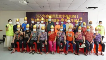 月圆中秋暖人心！凤凰街道慰问45名归侨老人