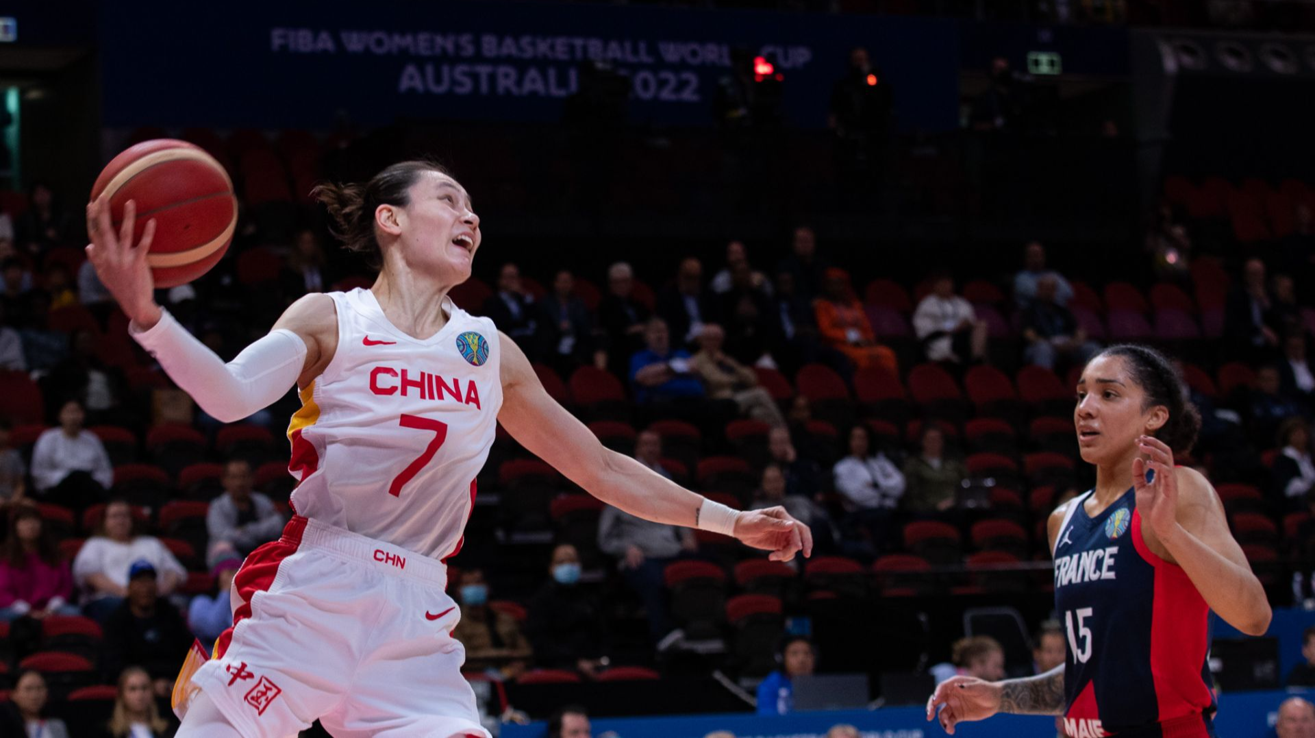 时隔28年，中国女篮重返世界杯四强