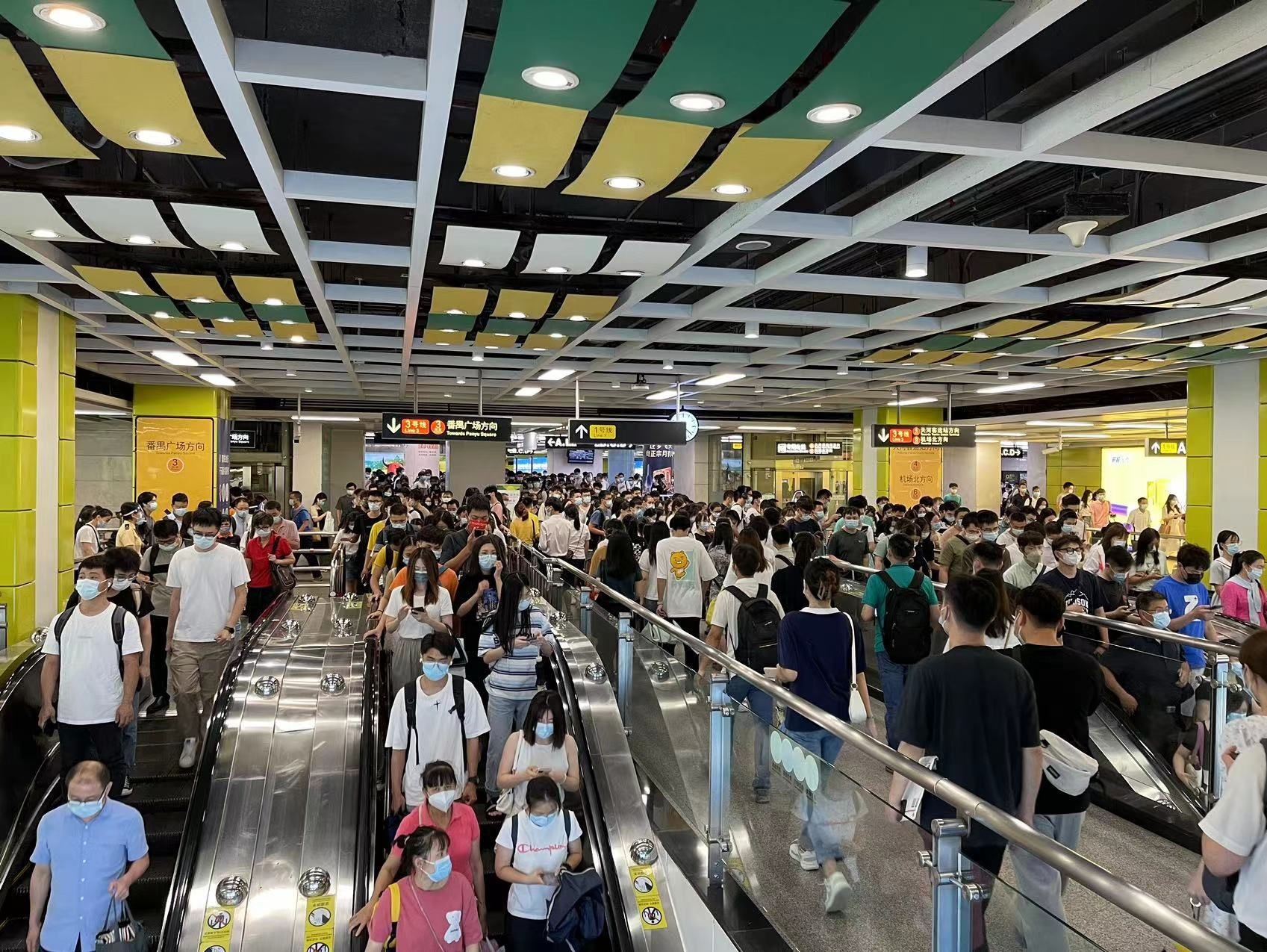 2022年暑运广州地铁日均客运量787万人次，同比增长3.3%