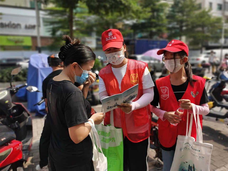 “志愿红”让文明意识深入人心  