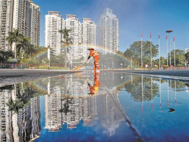 发动全民参与“城市蝶变” 深圳龙岗处处盛开“文明之花”