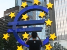 欧元区9月经济景气指数跌至-60.7