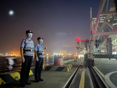 深圳边检国门一线：防风险、保安全、护稳定