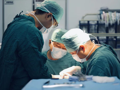深圳中山七院顺利开展首台口腔颌面外科手术