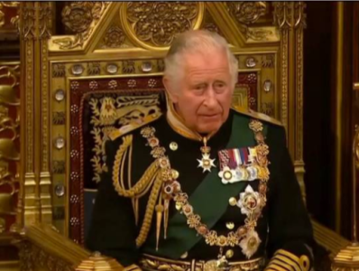 英国国王查尔斯三世发表全国电视讲话