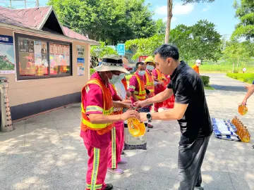 “欢度中秋，情暖环卫”——光明街道综合行政执法办慰问环卫工人送温暖活动