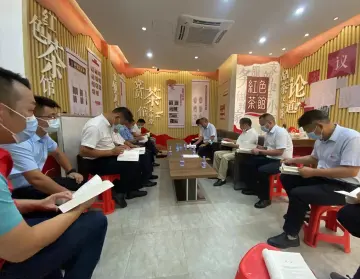 公明街道“红管家”党员报到 为住宅小区“微治理”添动能  
