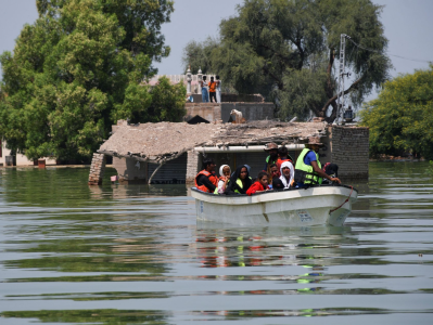巴基斯坦洪灾严重地区退水或需长达半年，水媒疾病有暴发风险