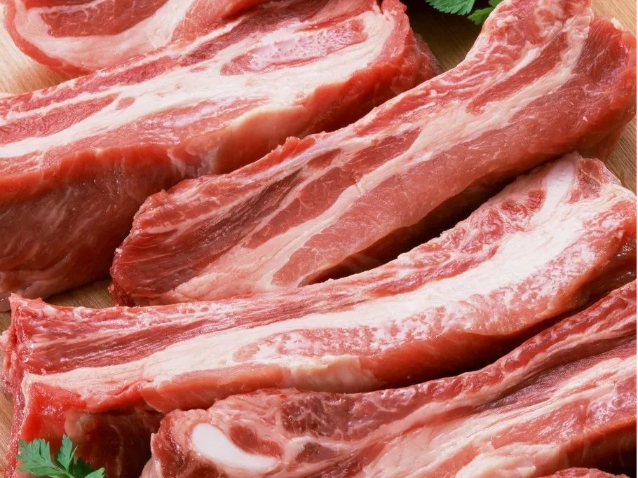 国家发展改革委：预计9月份国家和各地以低于市场价投放政府猪肉储备20万吨左右