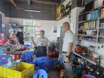 公明街道李松蓢社区全方位开展社会面疫情防控劝导工作