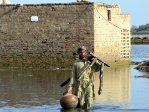 巴基斯坦洪灾遇难人数已超过1600人