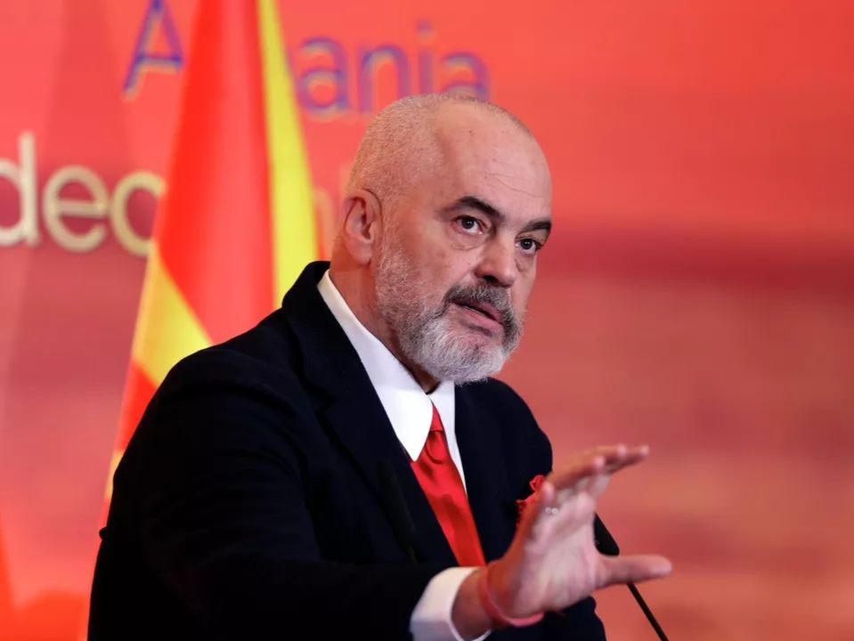 阿尔巴尼亚总理：将与伊朗断绝外交关系