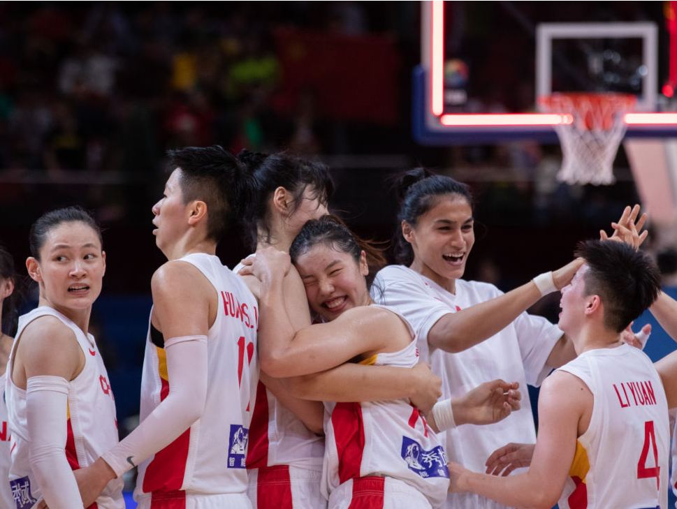 中国女篮何以重返世界大赛四强？这6年经历了什么？