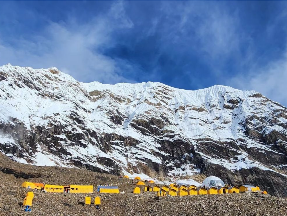 尼泊尔马纳斯鲁峰雪崩造成多名登山者失联