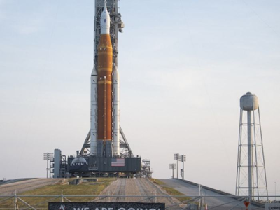 美国新一代登月火箭再次改期发射