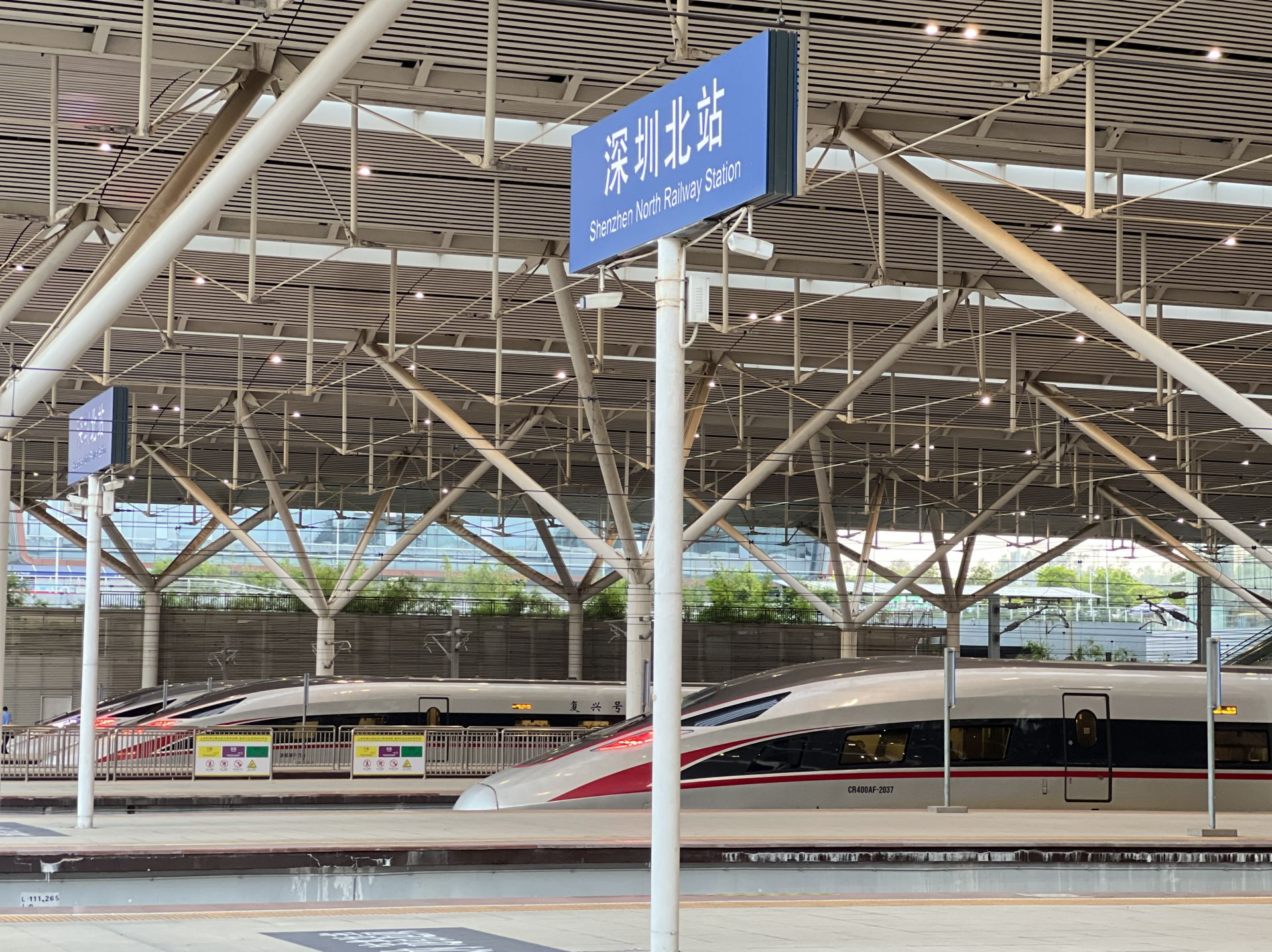 国庆假期深圳车站预计发送旅客325万人次，以省内中短途客流为主