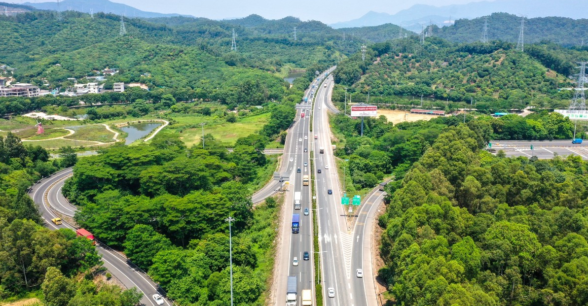 龙林支线:作为莞深高速公路与博深高速公路之间的联络线,龙林高速公路