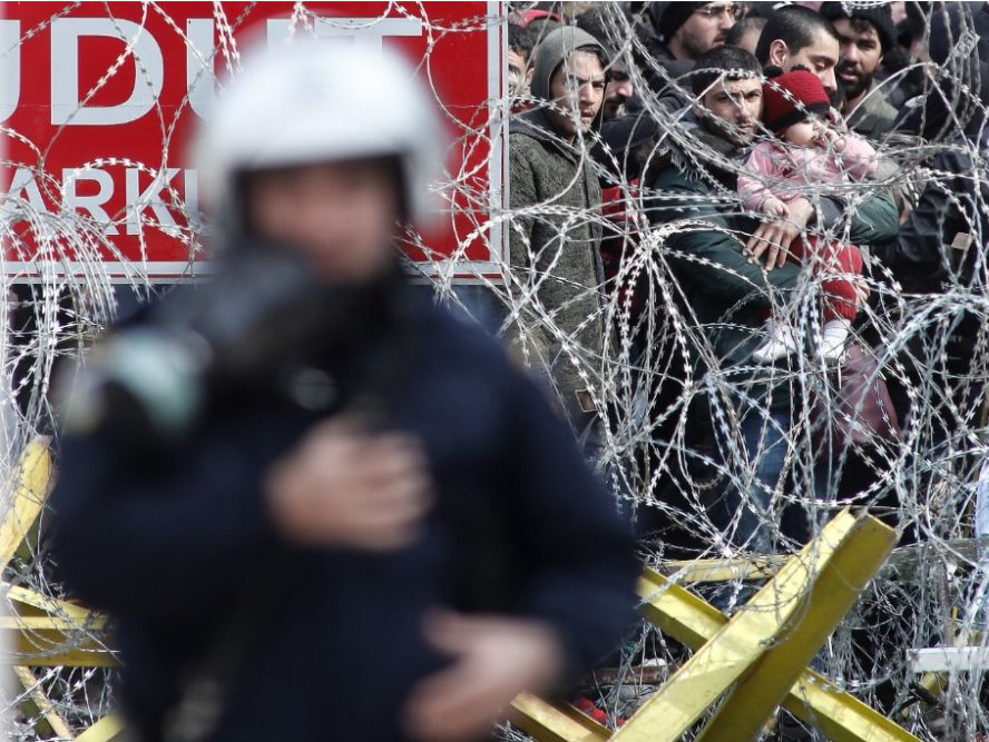 希腊将再次延长与土耳其的“边境墙”