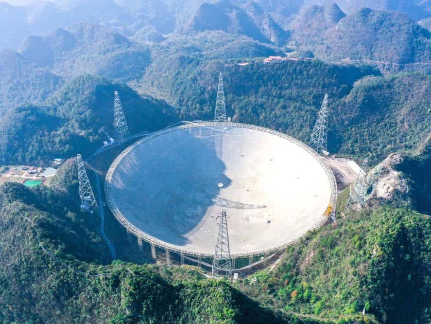 我国新疆奇台射电110米口径望远镜奠基开工