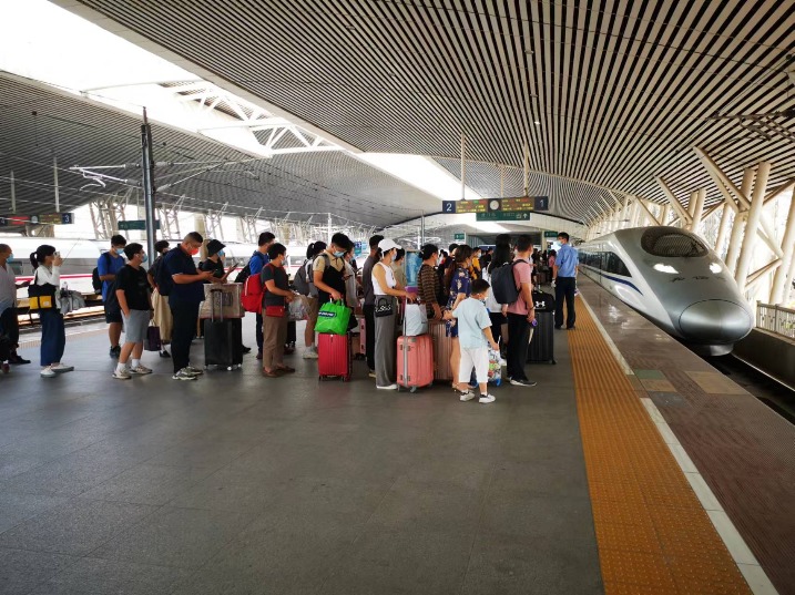 虎门高铁站：国庆假期累计到发旅客37.3万人次