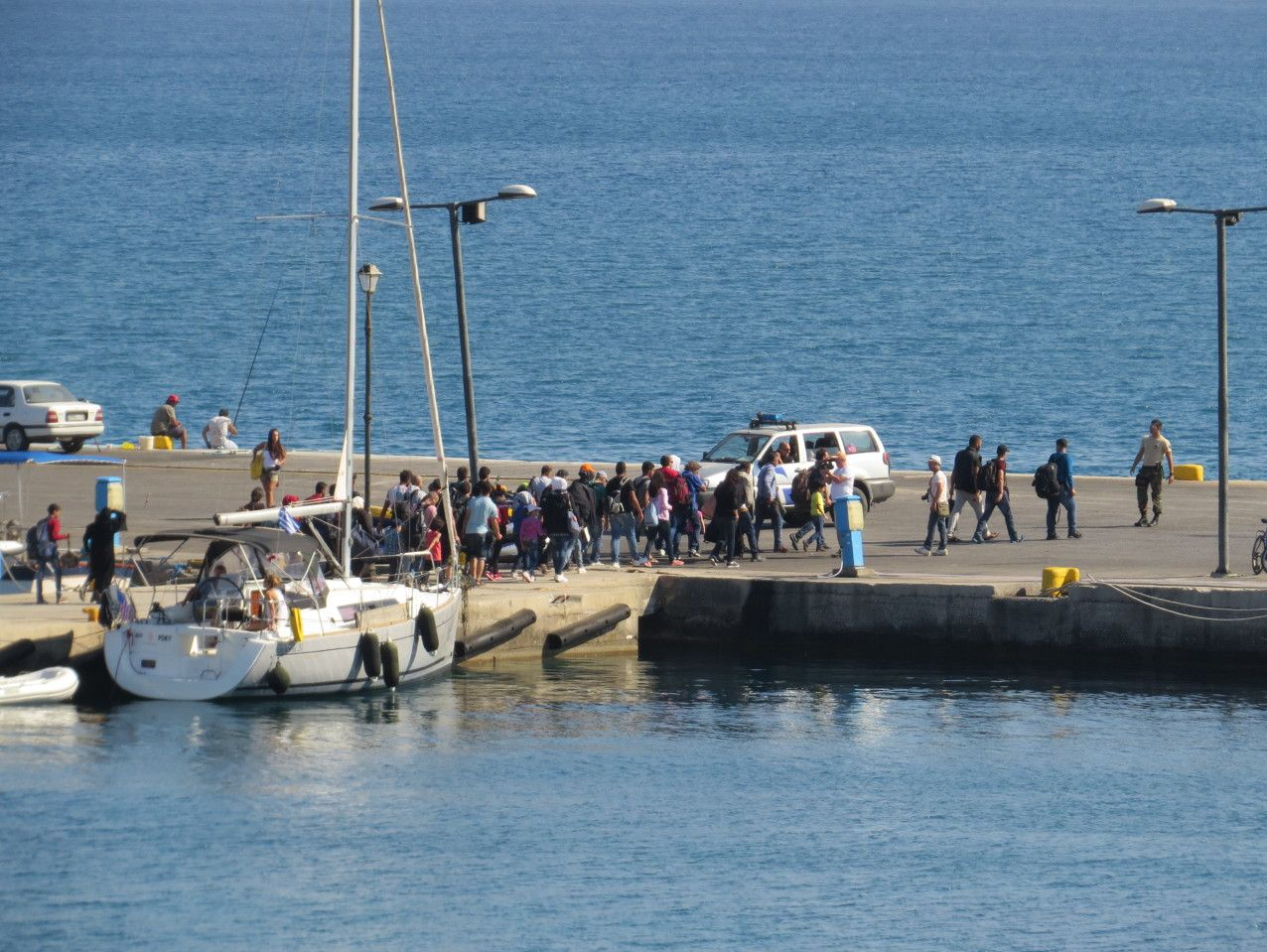 一艘移民船在希腊海域沉没 至少15人死亡