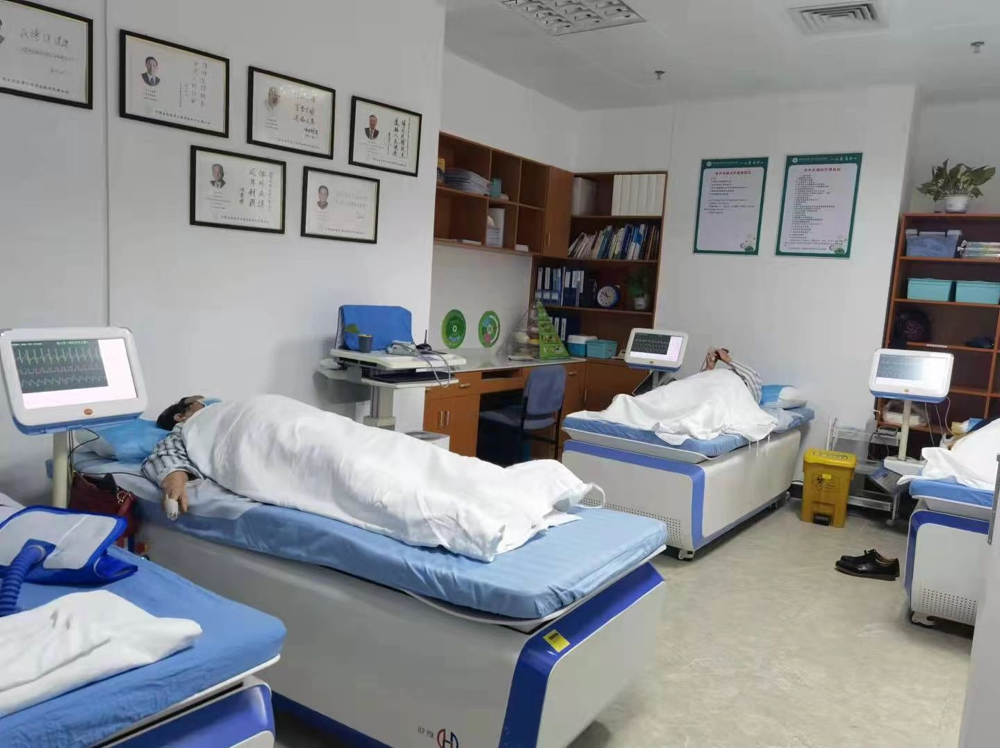 首批！广中医深圳医院获得“国家标准化体外反搏中心”认证单位