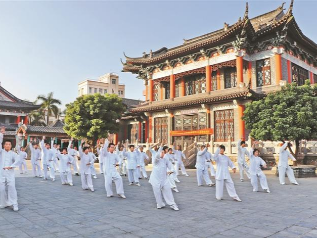 宝安：聚焦健康老龄化工作 提高老年人幸福水平  让更多老人健康长寿安享晚年
