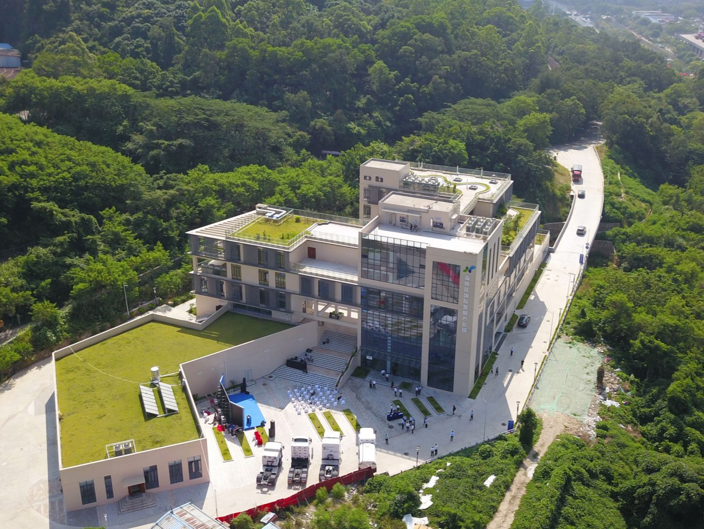 深圳市首个国际氢能产业园在盐田揭牌，首批入园意向企业现场签约