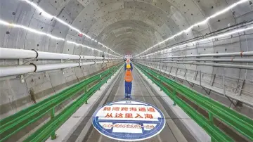 深圳首条跨海隧道掘进突破1500米 