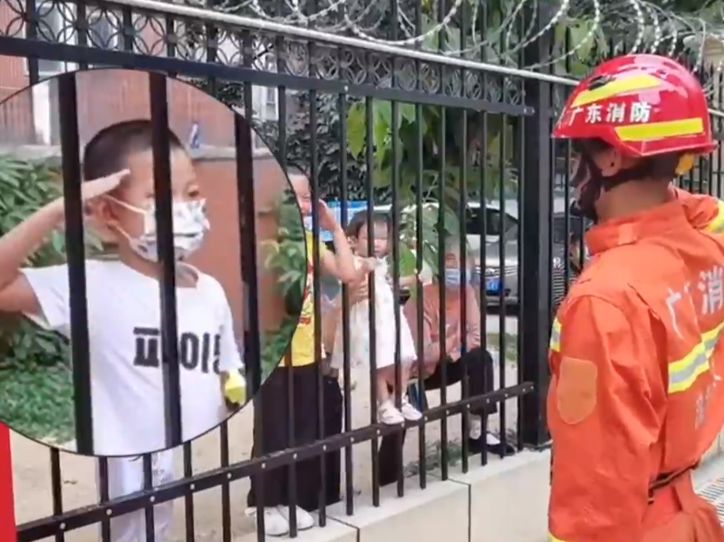 深圳消防员日常训练吸引一群小粉丝，约定“长大当消防员”！