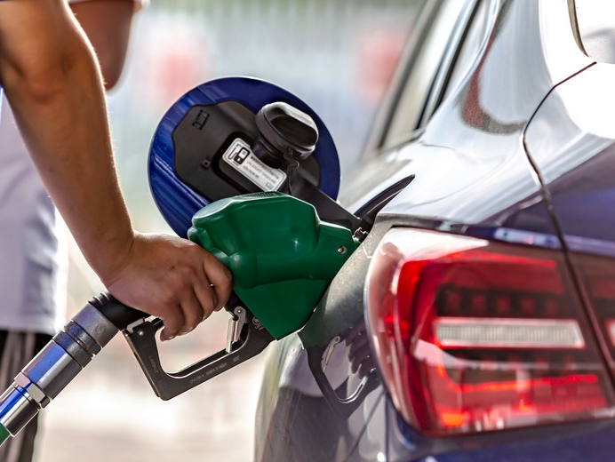 国内油价调价窗口24日开启 或迎下半年第二次上调