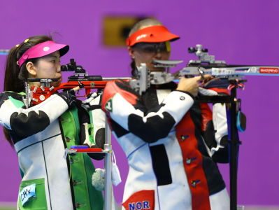 射击世锦赛：中国新秀夺得女子50米步枪三姿冠