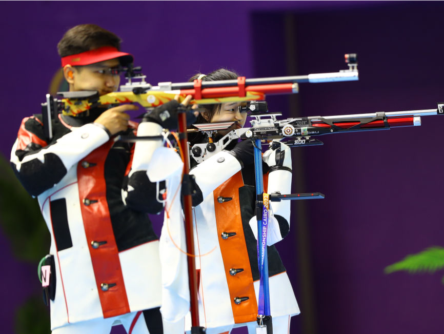 中国队射击世锦赛日进四金 奥运项目一金两铜