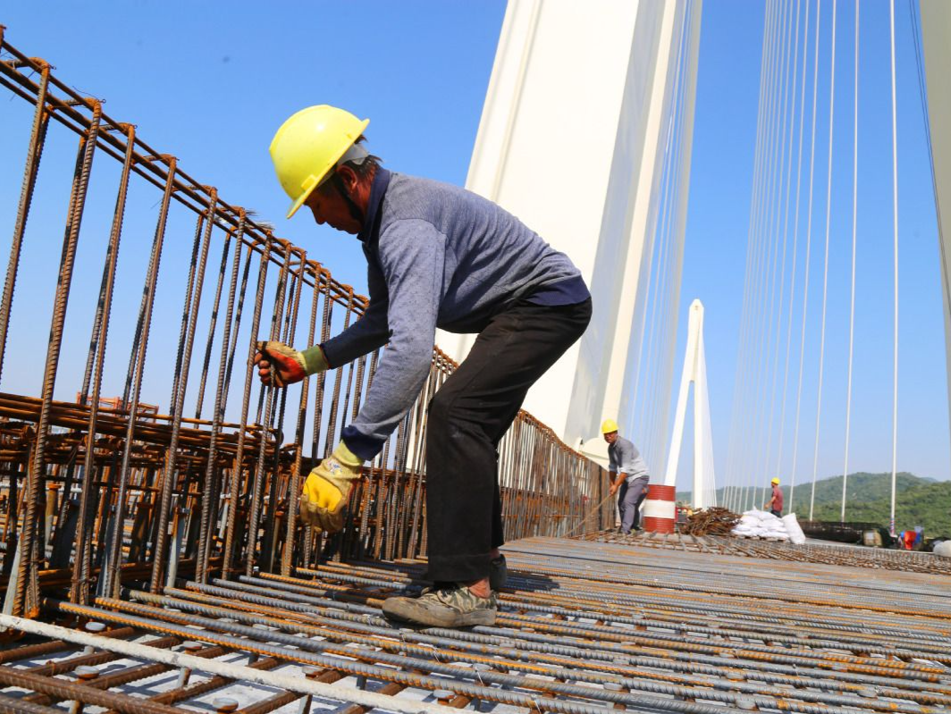金海大桥建设新进展！预计本月底完成道砟铺设